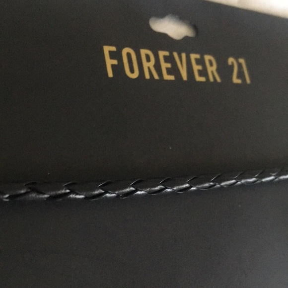 Chokers 🖤👽 - Picture 3 of 6